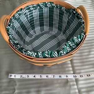 Longaberger Christmas Collection 1999 Popcorn Basket with Green Striped Liner